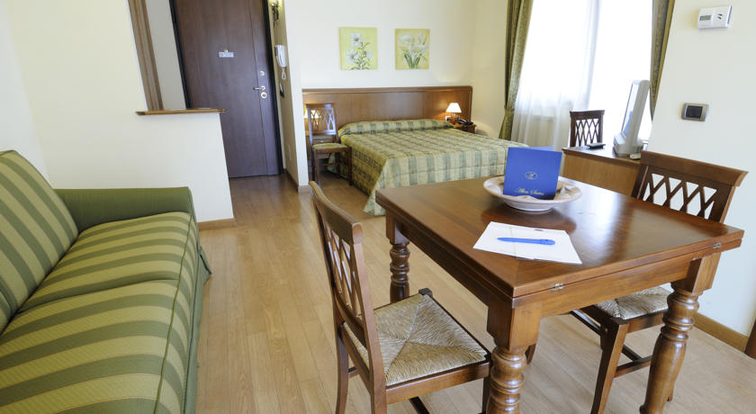ALTEA SUITE: Particolare CAMERA