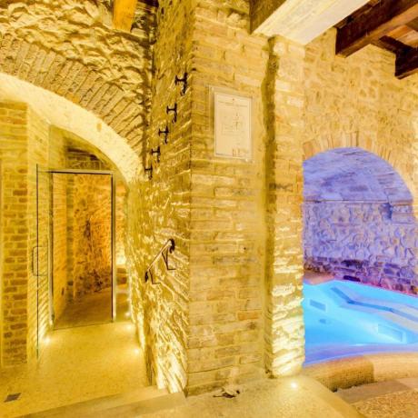 Centro Benessere ricavato in una Grotta