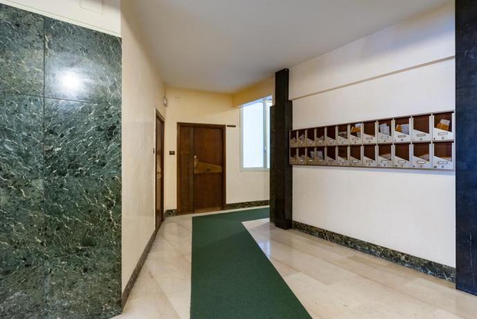 Corridoio palazzo appartamento 1 piano a Roma centro