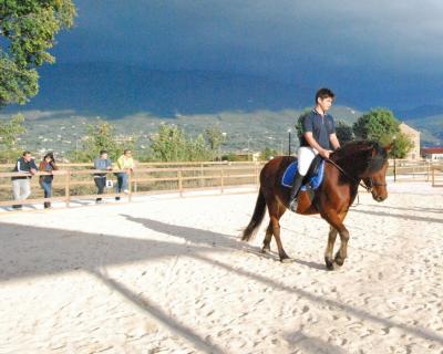 corsi di equitazione maneggio vicino assisi