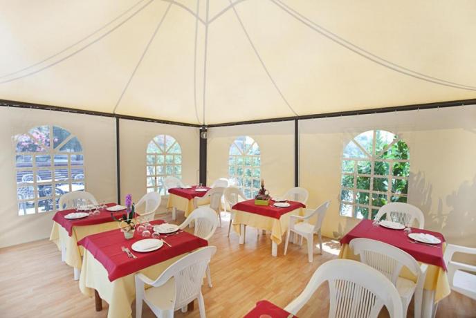 Hotel con Ristorante ampio e luminoso