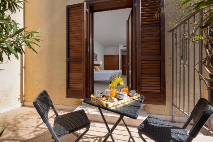 Sicilia:Camera con balcone