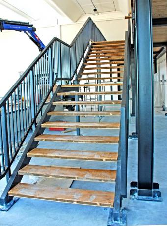 scala prefabbricata industriale pedate in legno