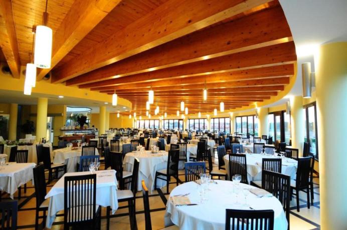 Ristorante a buffet con cucina regionale