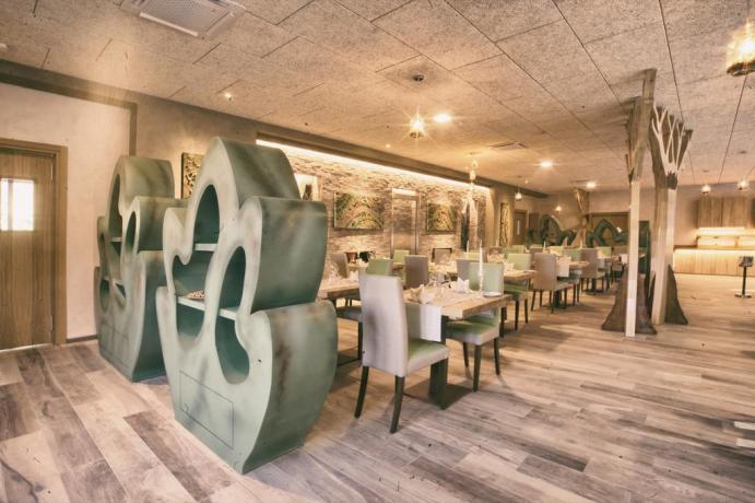 Ristorante interno ideale per cerimonie