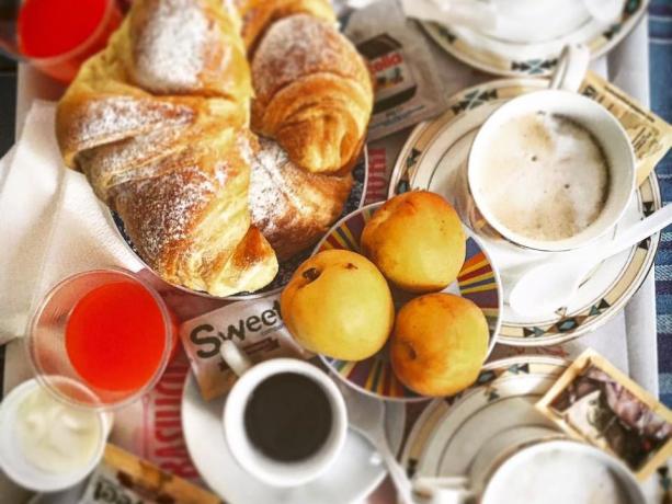 Colazione a buffet in B&B a Taranto 