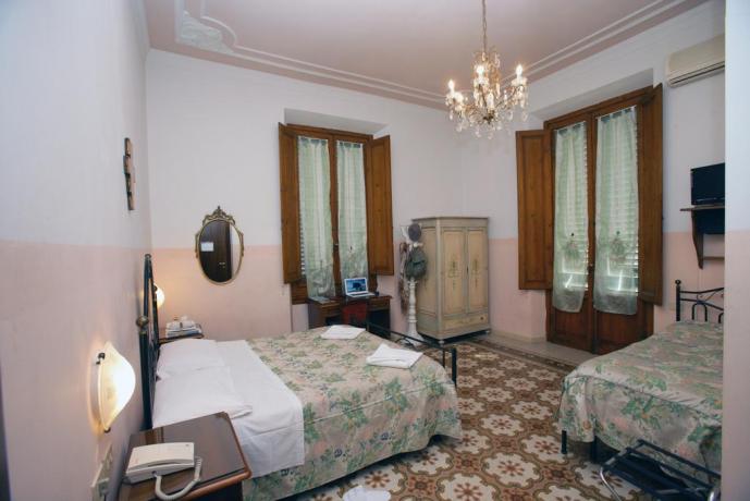 B&B Firenze ideale per visitare Centro e Shopping 