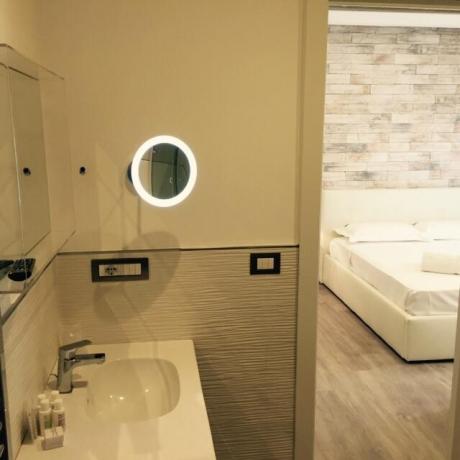 Camere con docce idromassaggio, vasca idromassaggio a Sorrento