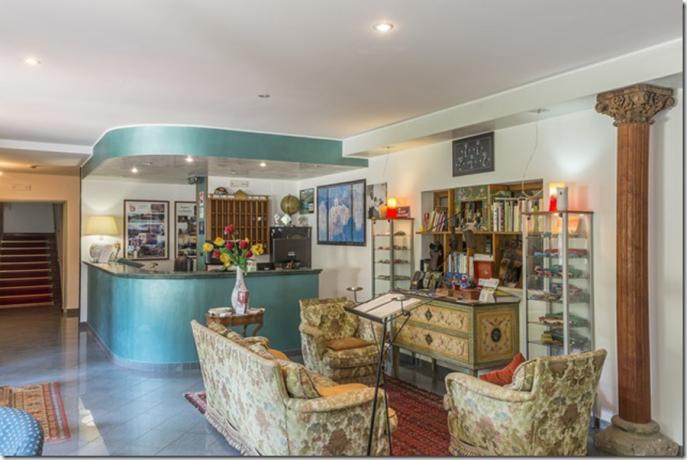 Hall hotel in collina zona Lago Trasimeno
