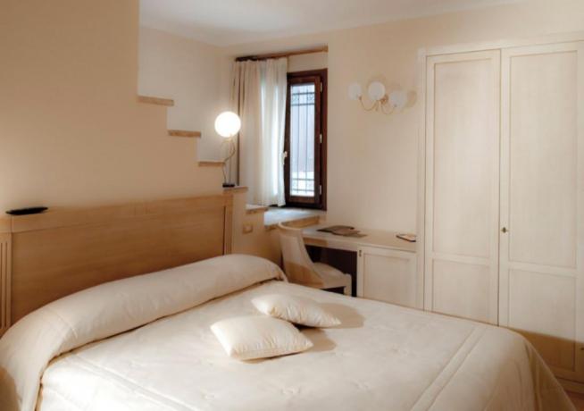 Camere Deluxe Isotta Vista Valle hotel4stelle Verucchio