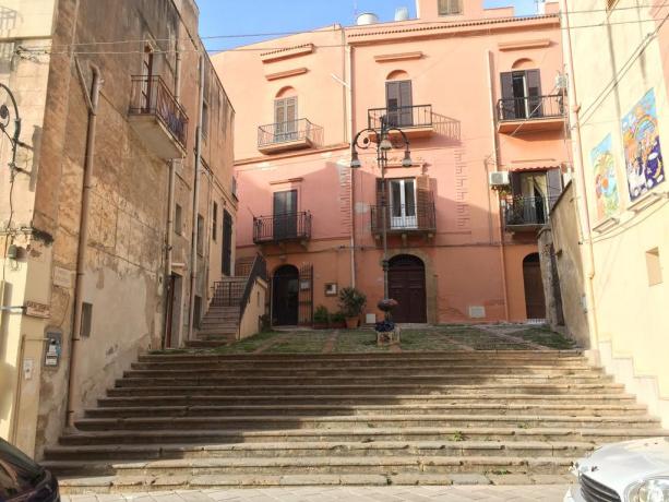 Tra le vie della città di Sciacca
