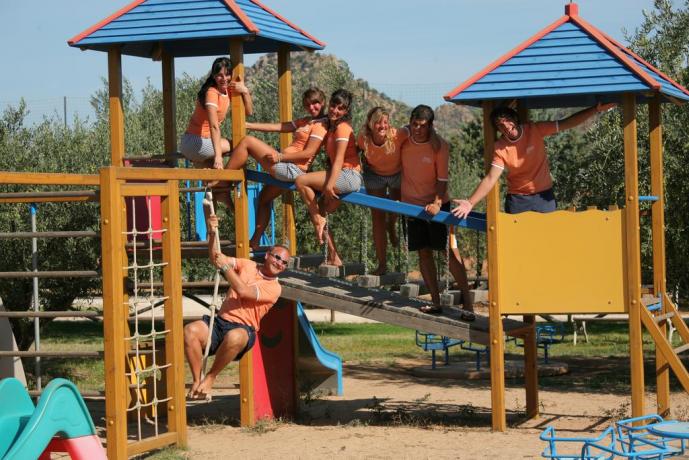 Staff Animazione Bambini dell'Albergo a Orosei