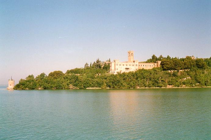 Hoterel 3 stelle sul Lago-Trasimeno-escursioni-Isola-maggiore 