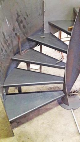 s100 scale in lamiera design industriale