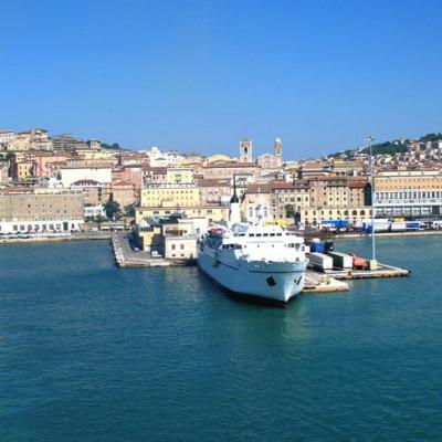 Vacanza last minute in Provincia di Ancona