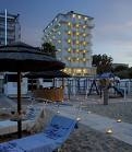hotel vicino la spiaggia con vista mare