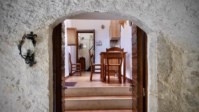 Vacanze a Fontecchio, vicino Aquila, appartamento vacanze