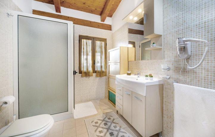 B&B Golfo Agropoli bagno box doccia e phon
