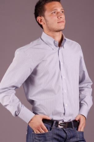 Camicia uomo modello classico maniche lunghe