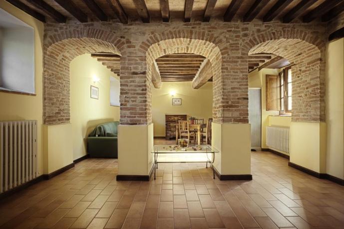 Salone con Wi-Fi per soggiorno relax in Umbria 