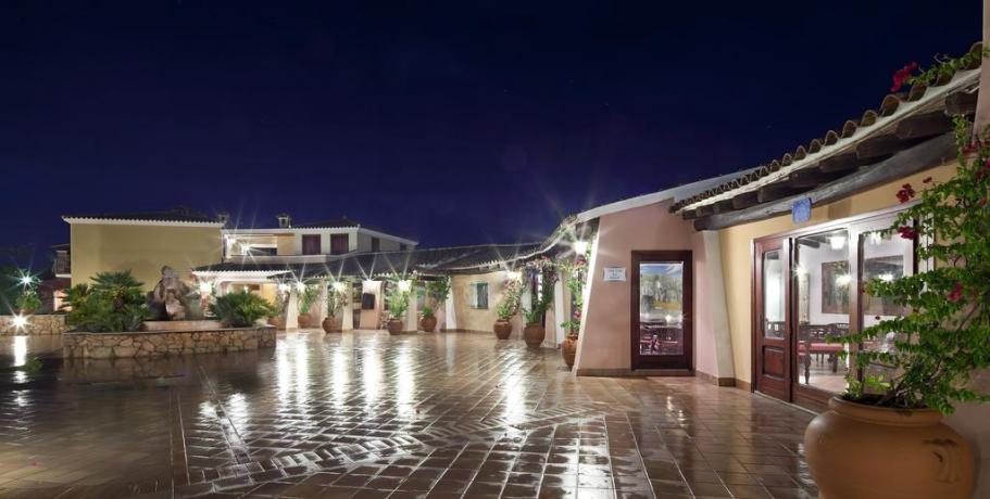 Sala Ristorante Hotel Resort nel Golfo di Orosei