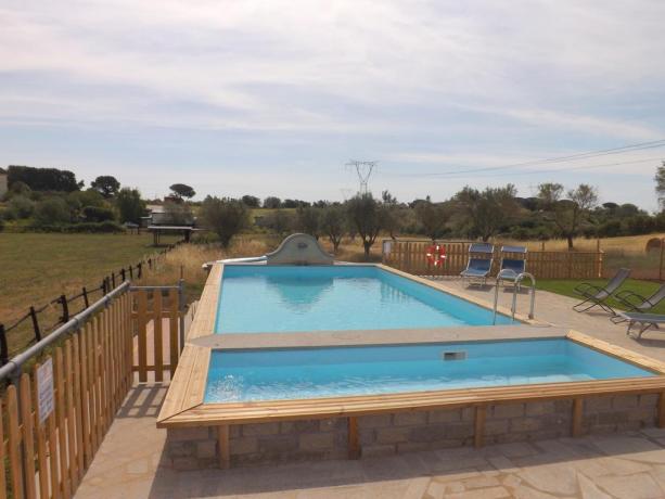 Appartamenti Vacanza con jacuzi privata e piscina