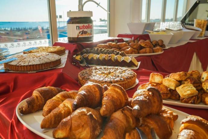 Speciali offerte Rimini buffet prima colazione dolce salata