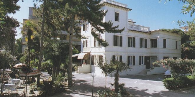 Esterno Hotel La Villa