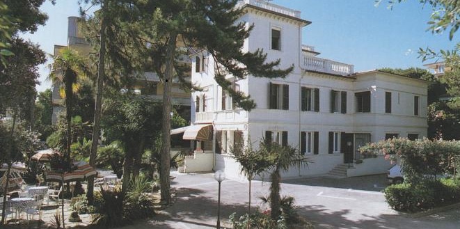 Esterno Hotel La Villa 