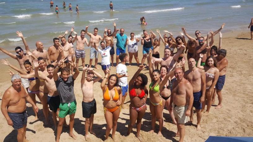 animazione in spiaggia hotel 3 stelle Rodi-garganico-puglia