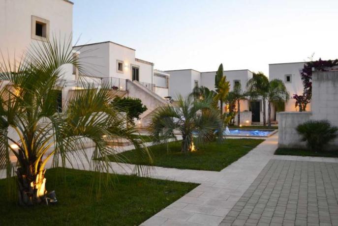 Villaggio Lusso Puglia: Bungalow con aree verdi