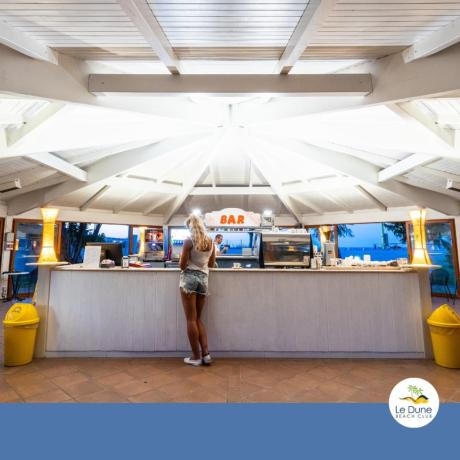 Bar del Villaggio Le Dune Beach Resort