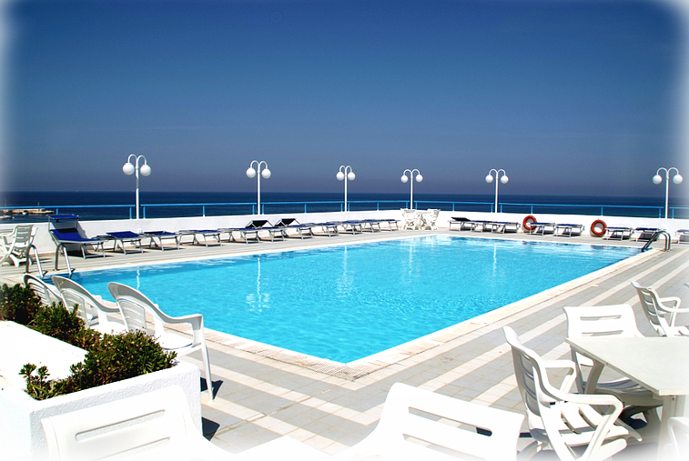 Hotel Torre Canne con Piscina vista Mare 