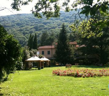 Hotel, B&B, residence vicino al lago