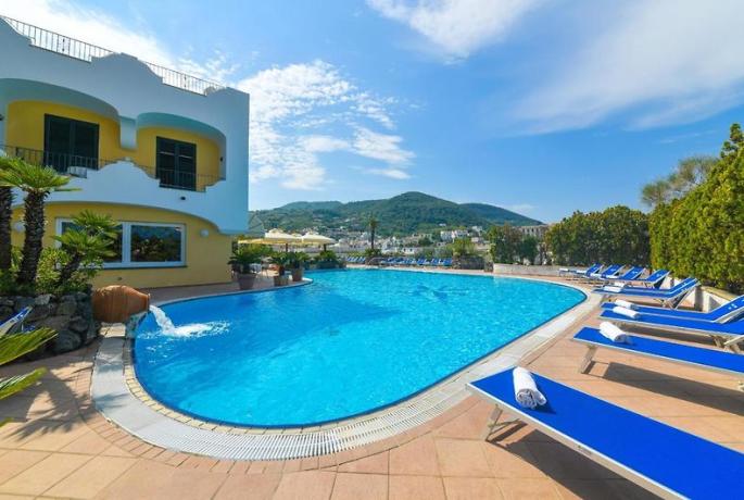 Terrazza Solarium Hotel nel cuore di Ischia Porto 