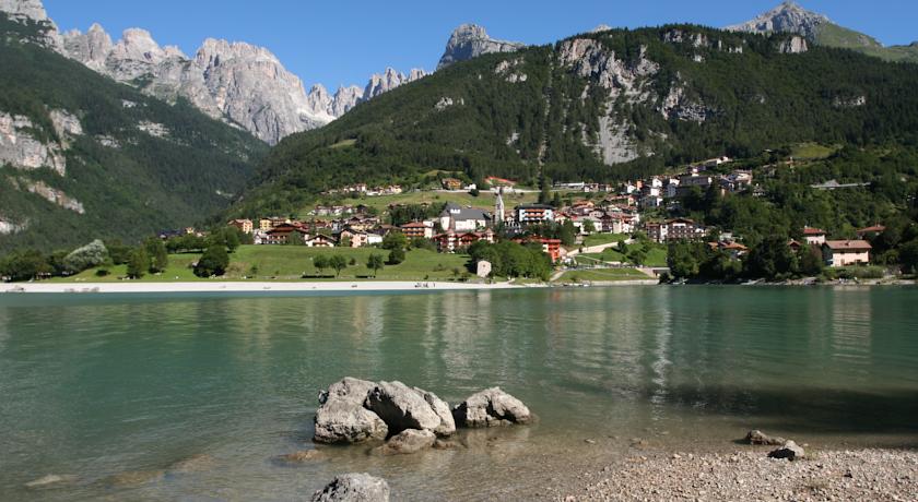 Spiaggia Lago di Molveno 