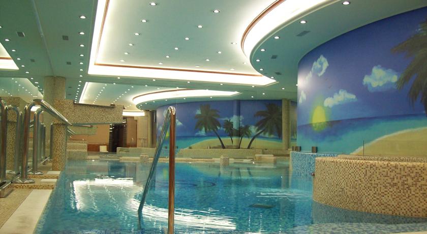 Centro benessere con piscina interna a Milano 