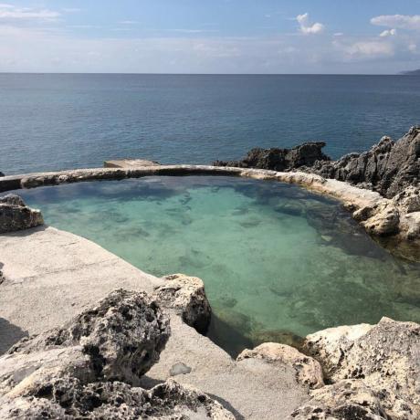 Piscina acqua naturale hotel 3 stelle Castro Salento