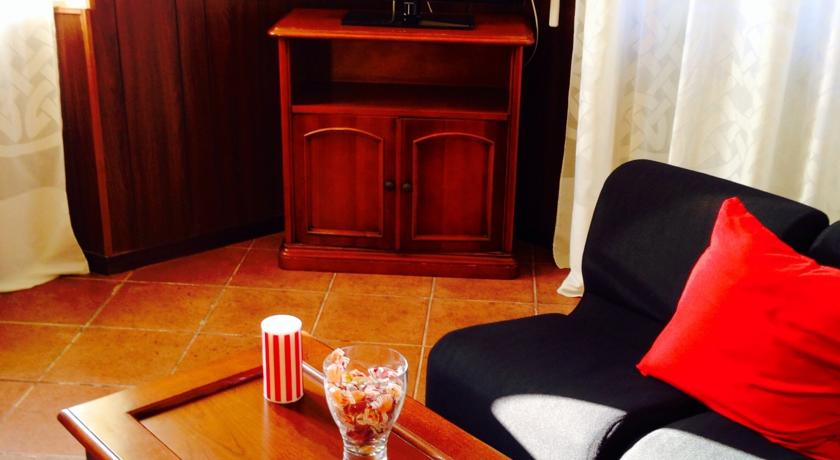 Stanze con arredamento classico