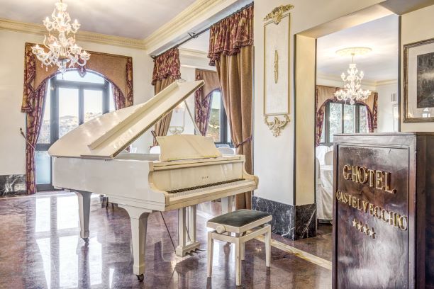 Sala con pianoforte
