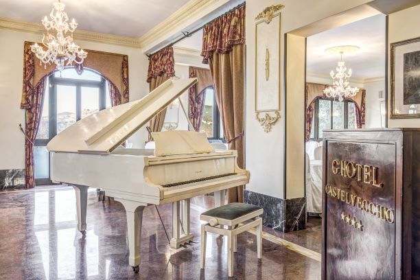 Sala con pianoforte  