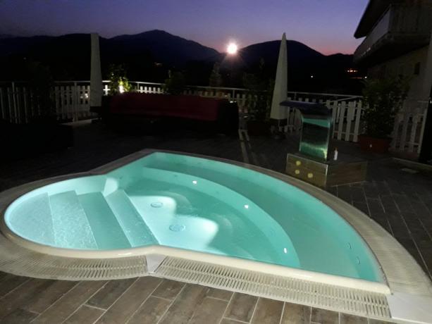 Hotel a l'Aquila con Piscina