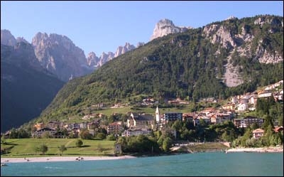 Accommodations near the lake of molveno