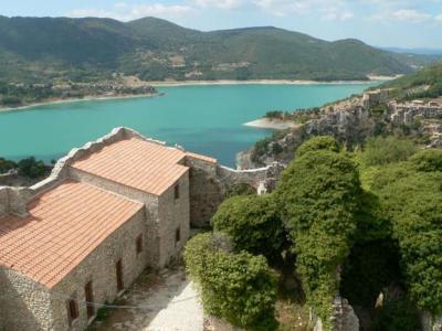 Lakeside holiday in Lazio region in Italy