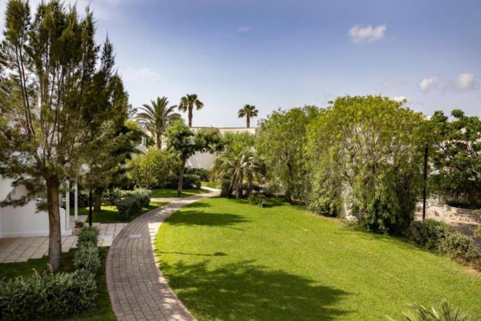 Villaggio immerso nel verde nel Salento
