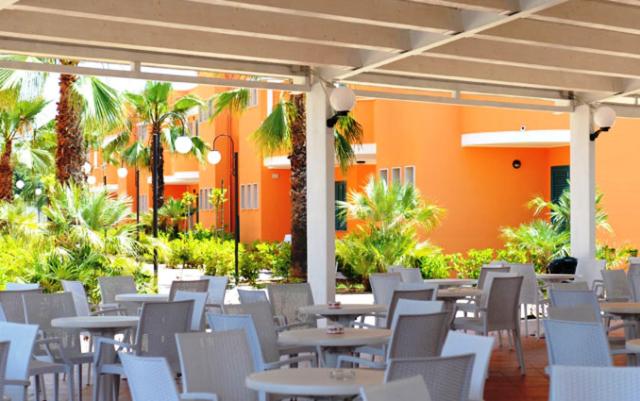 Resort con Fantastico Ristorante a Porto Cesareo 