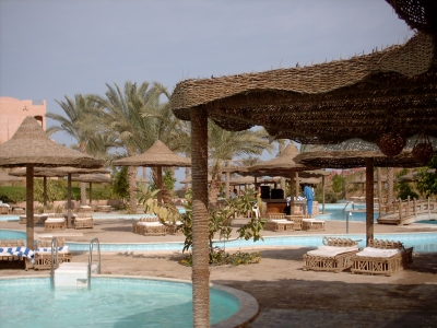 Manutenzione piscine villaggi turistici