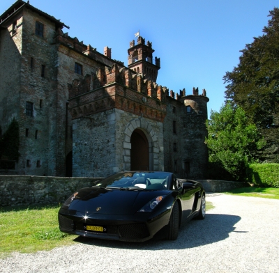 noleggio-ferrari-lamborghini-astonmartin