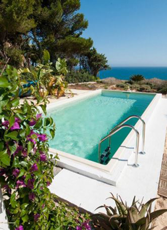 Piscina vista Mare sulla Spiaggia a Selinunte