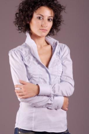 Camicia donna arricciata sul davanti maniche lungh